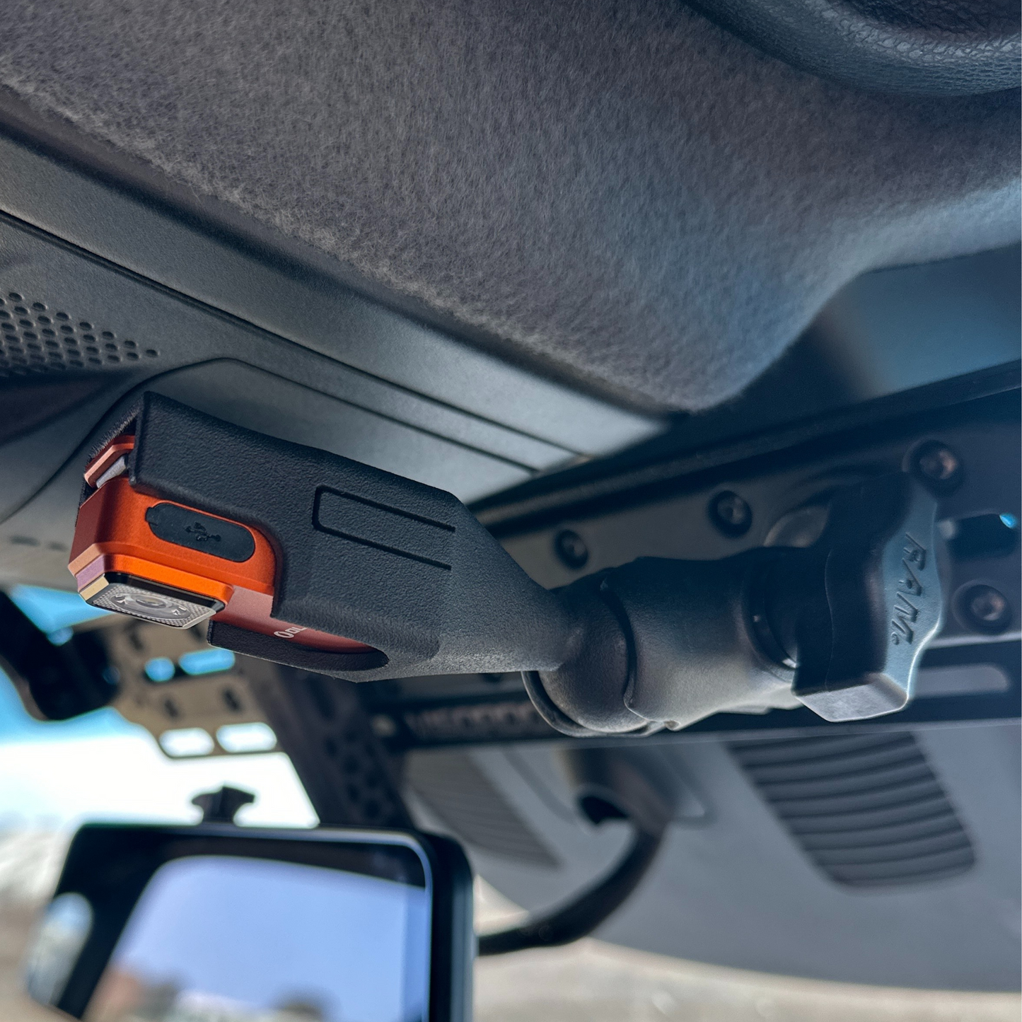 Olight Oclip Mount – Navilight Cockpit Light for Vans & Ram Mount Systems
