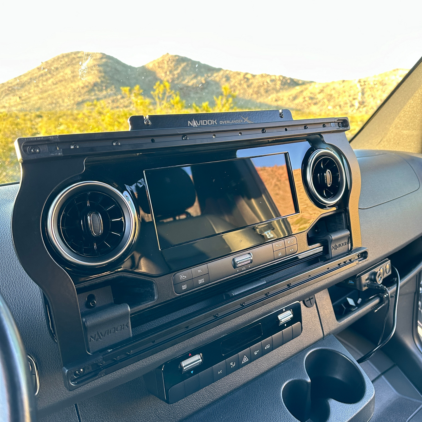 No Drill - Dash Mount for Mercedes Sprinter – NAVIDOK Overlander X