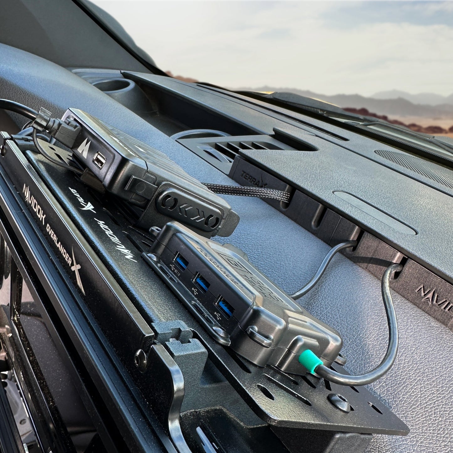 Accessory Mounting Plate - TERRA X - X Plate for Navidok Overlander X Accessories