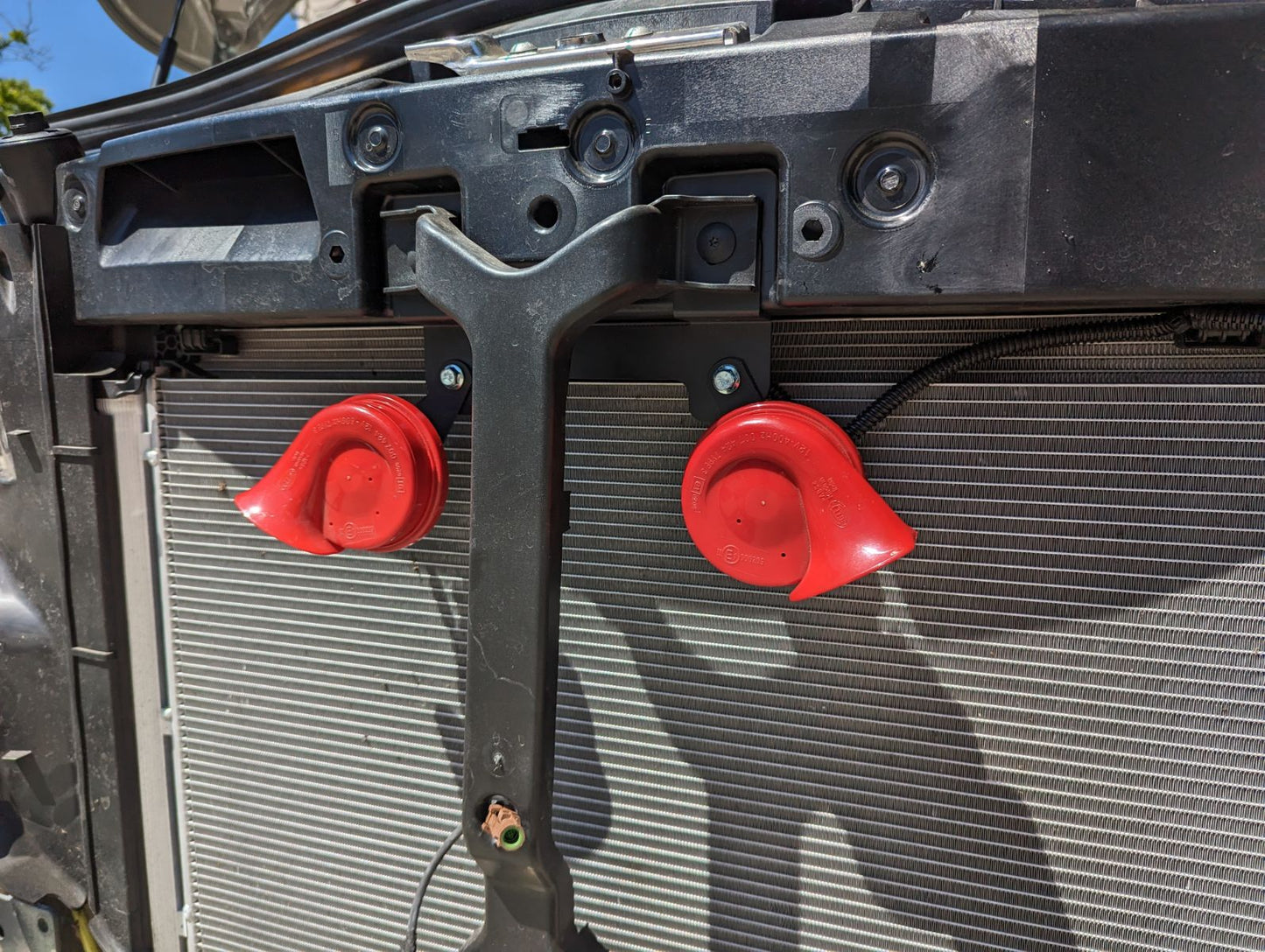 CAtuned Off-Road Horn Kit for Mercedes-Benz Sprinter